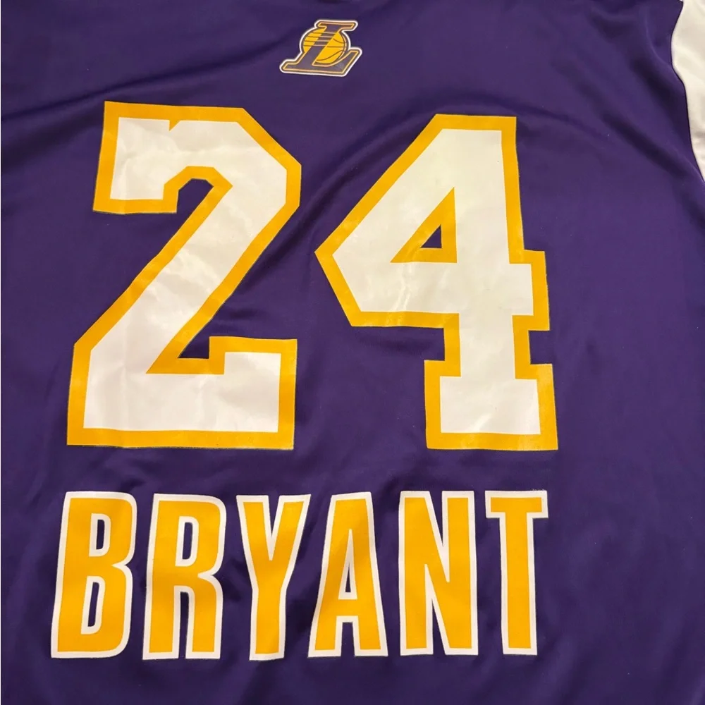 NWOT Vintage Adidas 2009 Kobe Bryant NBA Los Angeles Lakers Shooting Shirt Men L